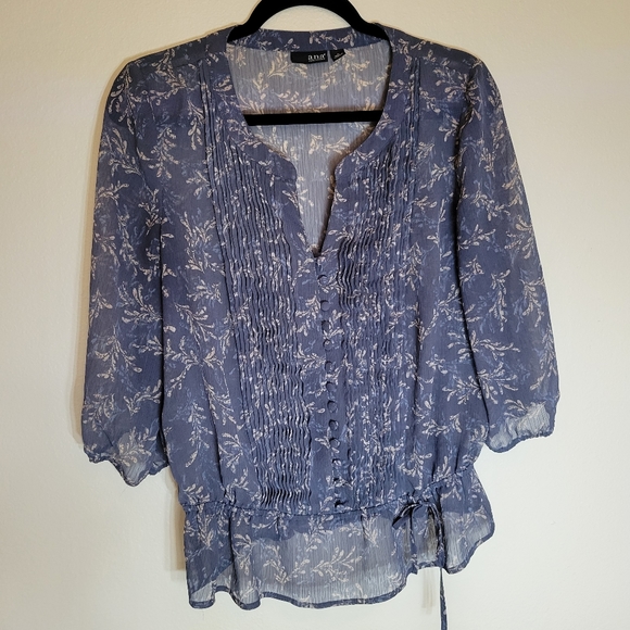 A.n.a. Blue Gray L Pleated Front Semi Sheer V neck - Picture 2 of 6